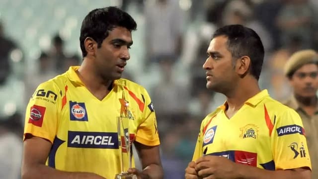Ravichandran Ashwin Sparks Speculation on MS Dhoni's Retention Ahead of IPL 2025 Mega Auction