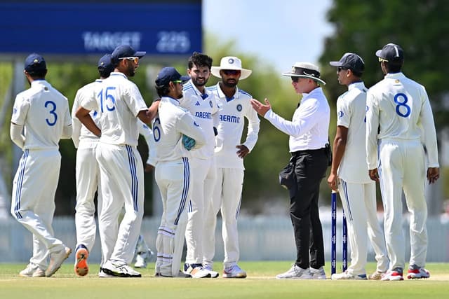 “That’s a very stupid decision.." Ishan Kishan Heated Exchange with Umpire Over Ball Tampering Allegations
