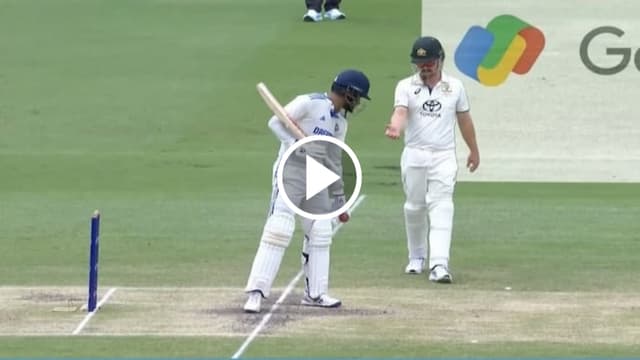 "Sorry Sorry..." Akash Deep and Travis Head Share a Light Moment on Day 5 of Gabba Test