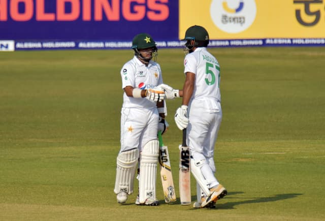 Pakistan not thinking about lead yet