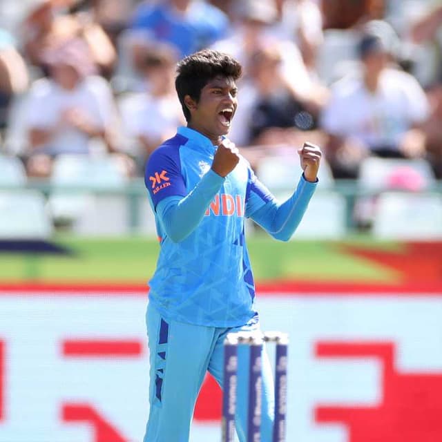 Pooja Vastrakar's four wicket haul rips through Bangladesh women as India women reach final 