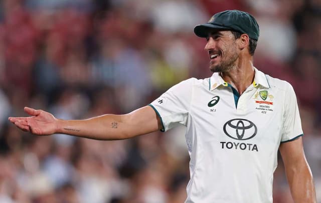Ricky Ponting Believes Yashasvi Jaiswal's Sledge Fired Up Mitchell Starc for Career-Best Performance