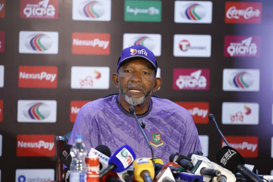 Bangladesh Head Coach Phil Simmons at the press conference ©BDCricTime