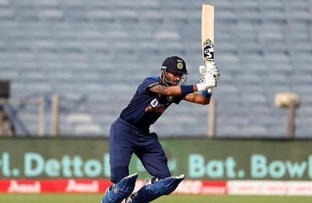 Aakash Chopra reacts after Krunal Pandya tests positive for covid-19