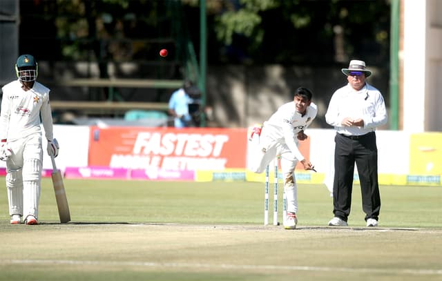 Miraz fifer sets up big lead for Bangladesh