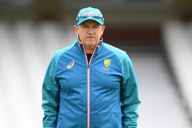 RCB decide not to renew Mike Hesson's contract, appoint Andy Flower as new head coach