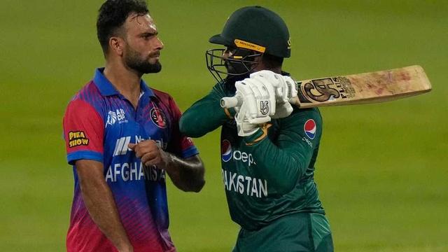 Asia Cup 2022: Heated argument between Asif Ali and Fareed Ahmad