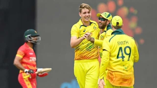 Ruthless Australia dominate Zimbabwe in second ODI to win series