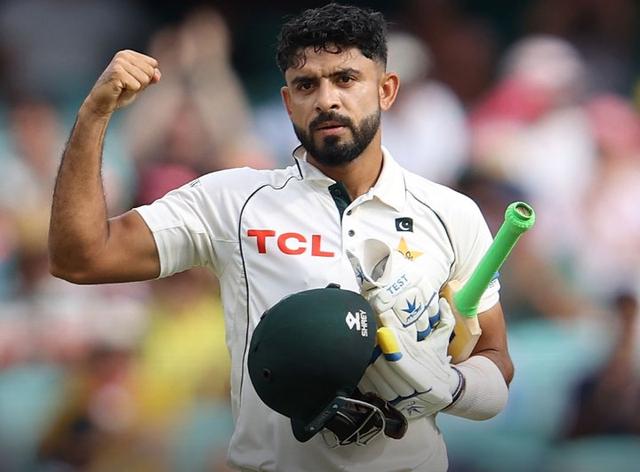 Aamer Jamal, Mohammad Rizwan's heroics help Pakistan post 313 after day one in pink test