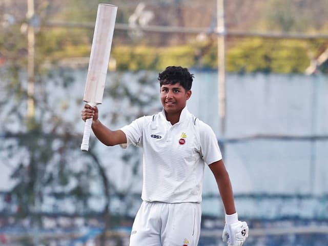 Son of Virender Sehwag Aaryavir Sehwag Takes Internet By Storm With Double Century in Cooch Behar Trophy for Delhi