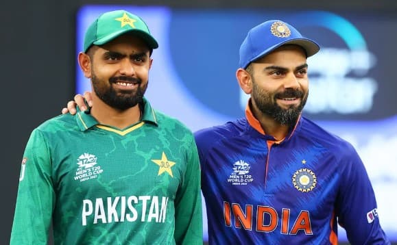 Kohli is not as consistent as Babar: Aaqib Javed 