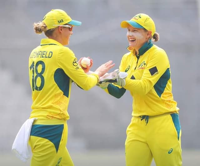 Kim Garth and Ashleigh Gardner dominate with the ball to clean sweep Bangladesh women 
