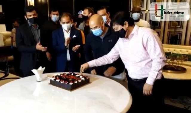 Bangladesh celebrate Australia series win with cake-cutting ceremony
