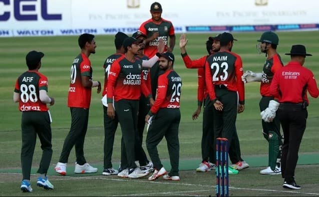 Akram wants consistency like Shakib, Tamim from youth players