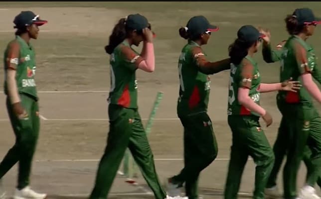 Bangladesh U19 women move top after beating Pakistan
