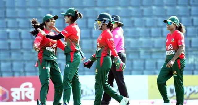 Scotland women beat Bangladesh women by 8 wickets in tri-series opener