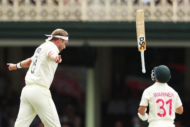 England take three wickets in rain-hit day one at SCG
