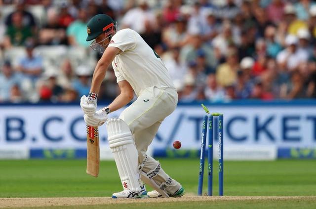 Watch: Ollie Robinson dismisses Cameron Green with a tricky delivery