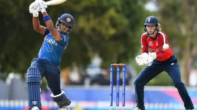 Chamari Athapaththu gets busy to steer Falcons with blistering knock