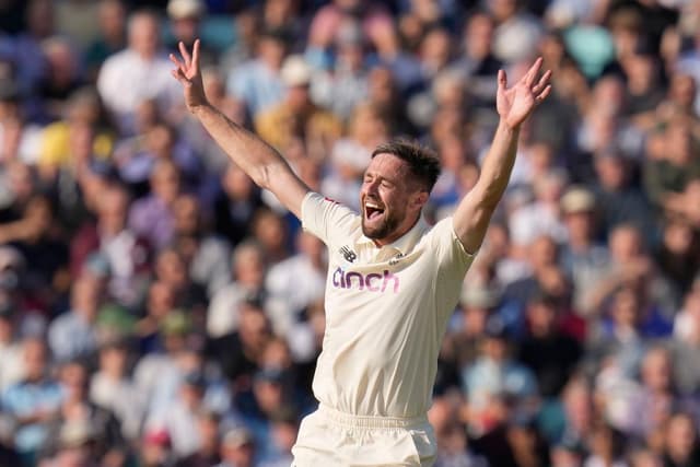 England lose 3 wickets after restricting India to 191