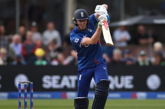 Sunrisers Eastern Cape sign Crawley, van der Merwe for next SA20 season