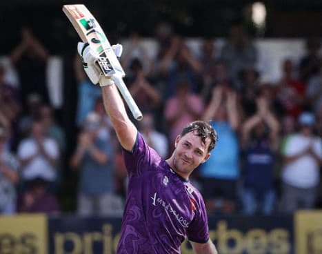 Campher’s stunning 68-ball 123* powers Essex to historic win over Surrey