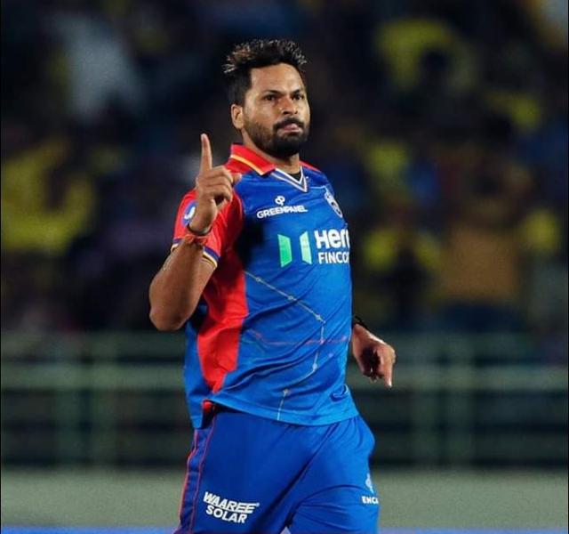 Mukesh, Khaleel show excellence with the ball as DC beat table toppers CSK by 20 runs