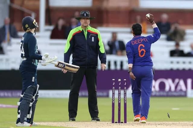 Warning to non-striker is right spirit of game, says Muralitharan