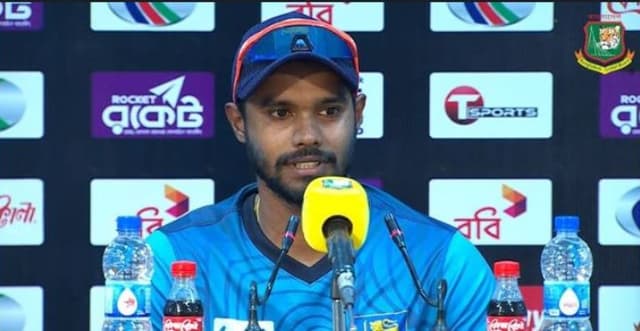 "There's no rivalry. It's just a match between two nations" - Dhananjaya De Silva  