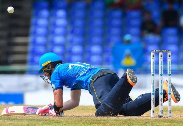 Faf du Plessis to undergo surgery for elbow injury 