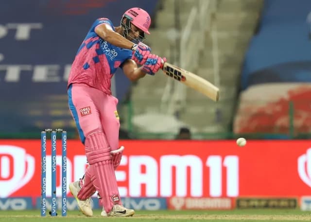 Batter can't be replaced once he has arrived on field