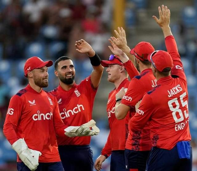 Saqib Mahmood, Sam Curran shine as England clinch the T20I series with two matches to go