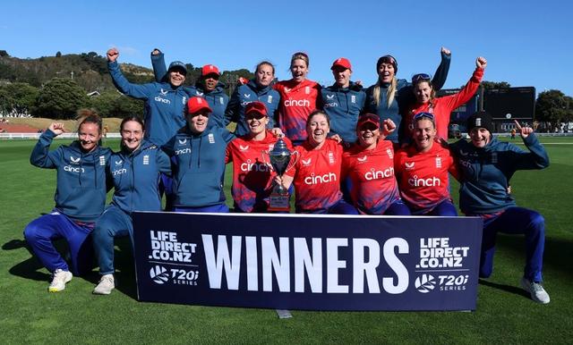 Coach Jon Lewis reveals how England Women's Team utilise AI technology to select starting XI