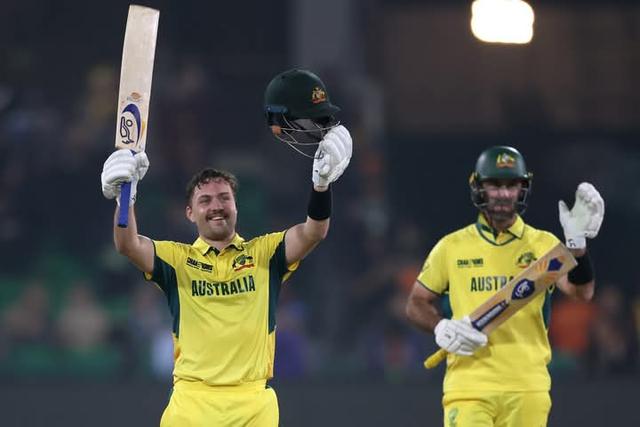 Josh Inglis' stunning hundred helps Australia chase down a record-breaking target in Lahore