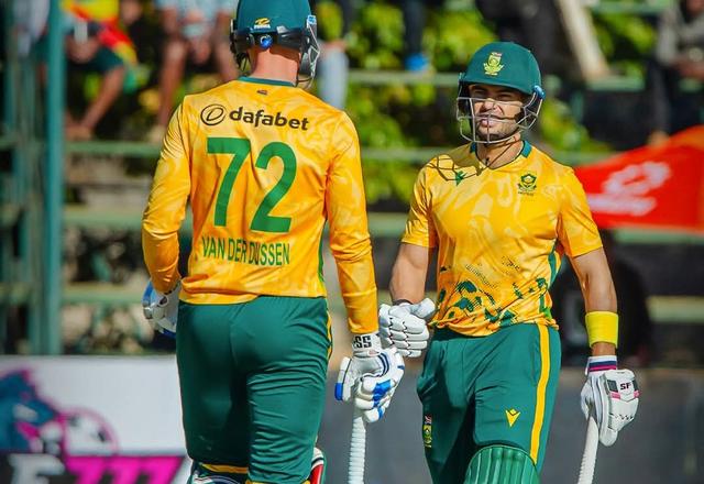 Linde, Brevis shine to power South Africa kick off the tri-series in style
