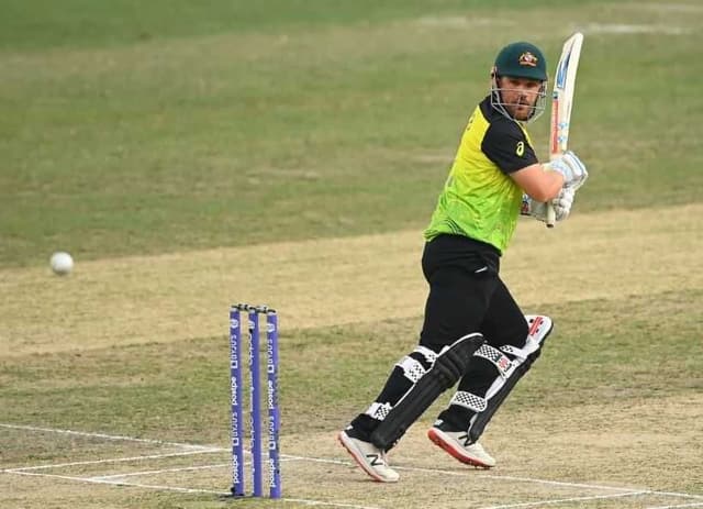 Finch announces retirement from ODI cricket