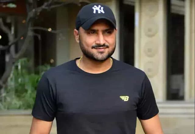 Harbhajan hits back at Vaughan