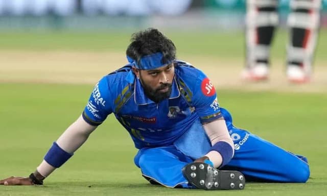 Hardik Pandya's last year success was due to Ashish Nehra: Irfan Pathan