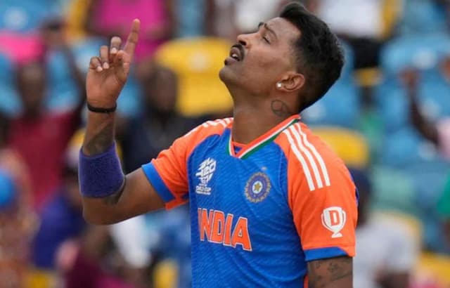 Ashish Nehra shares his thoughts on Hardik Pandya's T20I captaincy snub