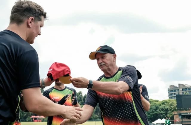 Dave Houghton resigns as Zimbabwe head coach