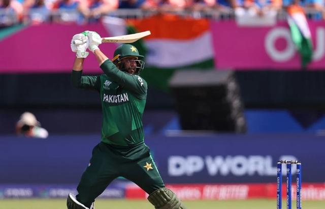 Imad Wasim faces criticism after India match for his "who is better than me" comment