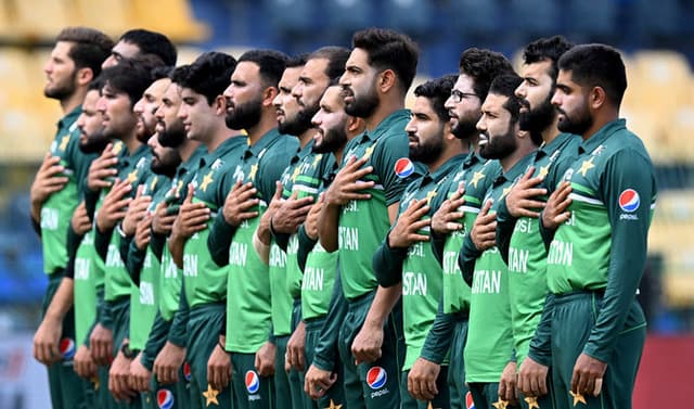 'People Will Lose Interest..' - Imad Wasim Criticizes Pakistan's Performance in Champions Trophy 2025