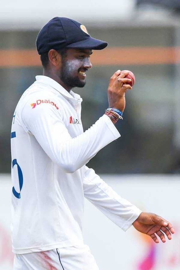 Batters keep Sri Lanka on top after Ramesh Mendis' five wicket haul