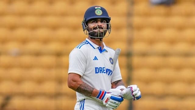 Sanjay Manjrekar Hails Virat Kohli for Stepping Up at No. 3 in First Test Against New Zealand Despite Scoring A Duck