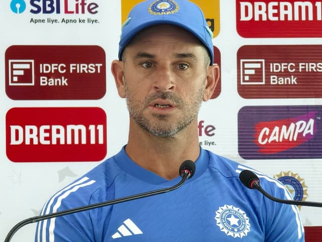 Ryan ten Doeschate Provides Key Fitness Updates on Indian Cricket Team Ahead 2nd Test Match Against New Zealand