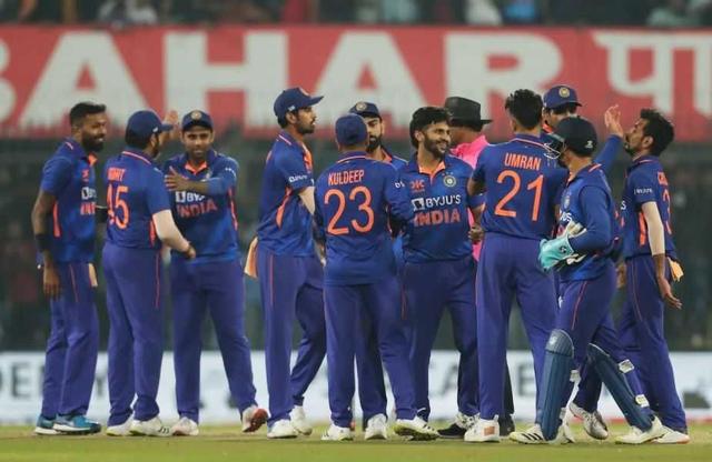 India whitewash New Zealand and claim top spot in ICC ODI rankings 