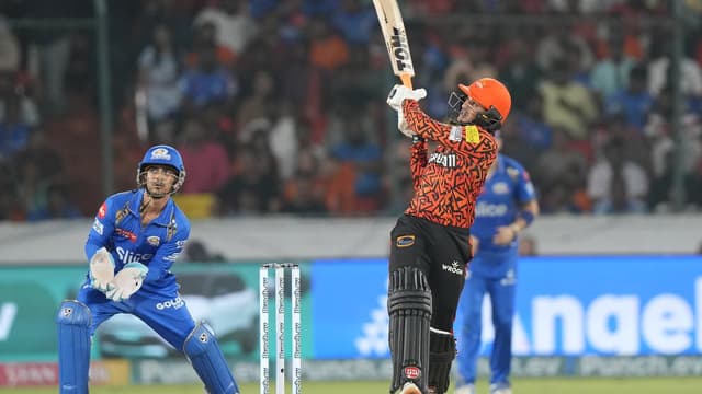 IPL 2024: Watch - Ishan Kishan replicating Dhoni swag costing an extra run amidst Sunrisers Hyderabad's run rampage