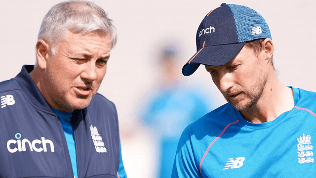 Ashes: Joe Root wants Chris Silverwood to remain as head coach
