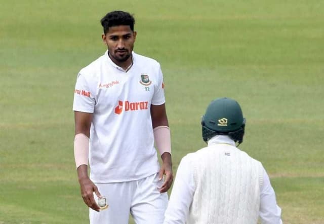Khaled fined for throwing ball at Verreynne