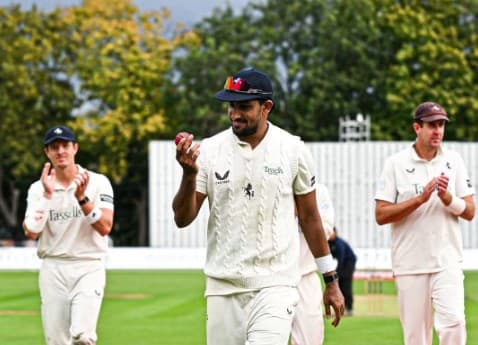 Khaled Ahmed takes five wickets as Kent bowl Lancashire out for 161